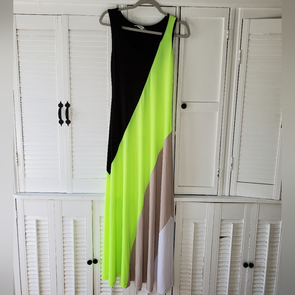 NWT Calvin Klein maxi